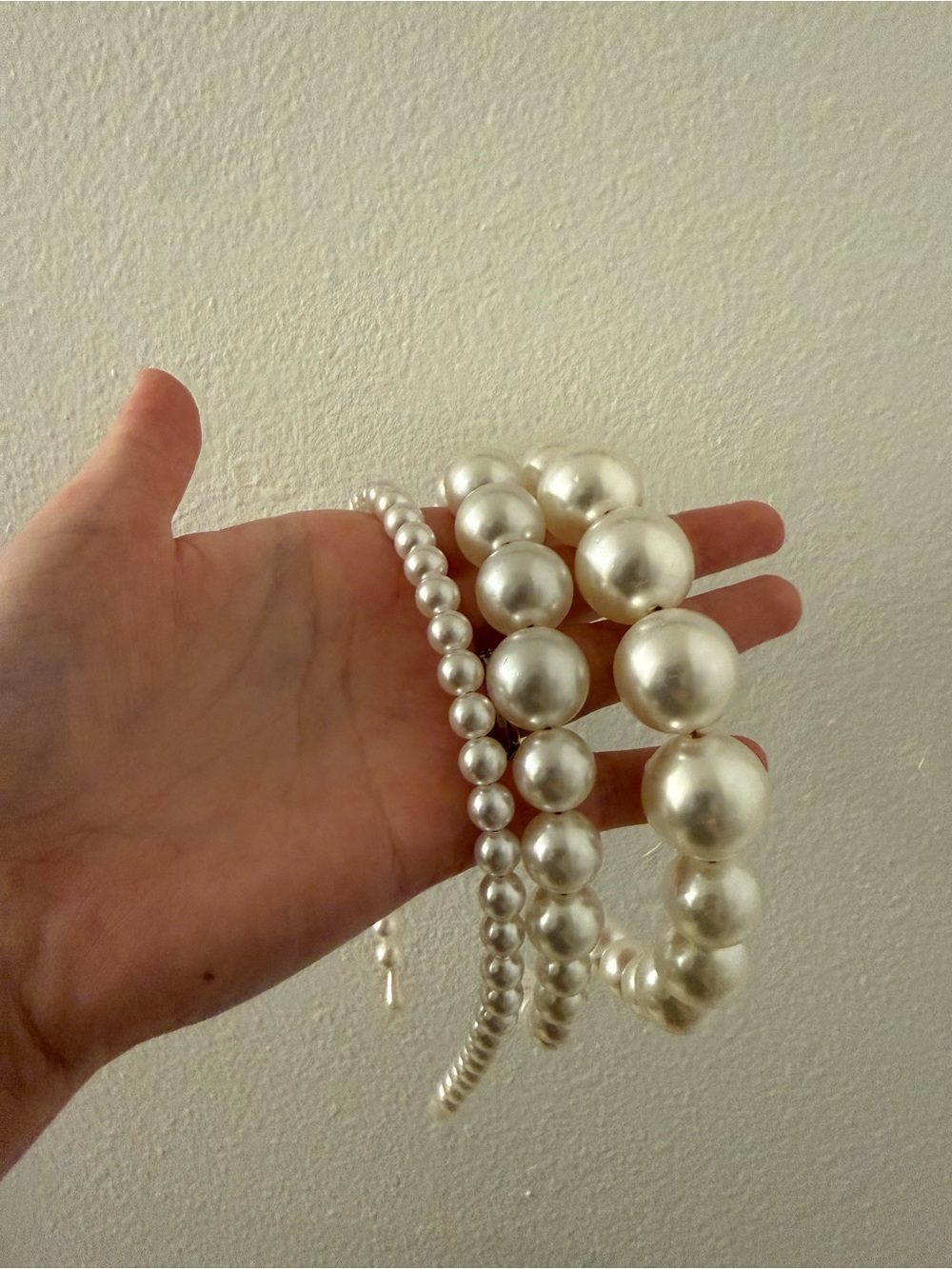 Elegant White Pearl Stretch Headband Set - Unbranded